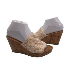 Montego Bay Club Cream Cork Wedge Heel Sandals Size 8 Women’s